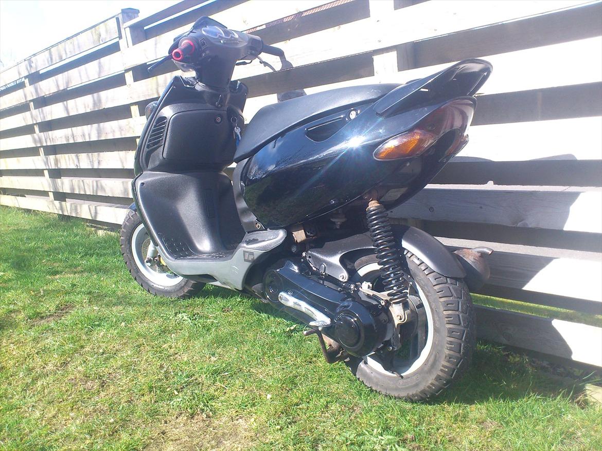 Aprilia Sonic Black edition  billede 3