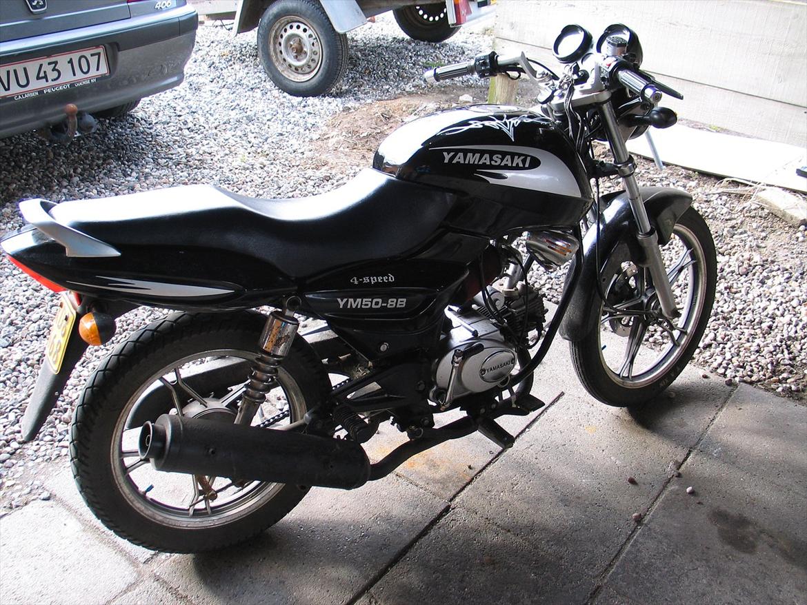 Yamasaki YM50-8B billede 3