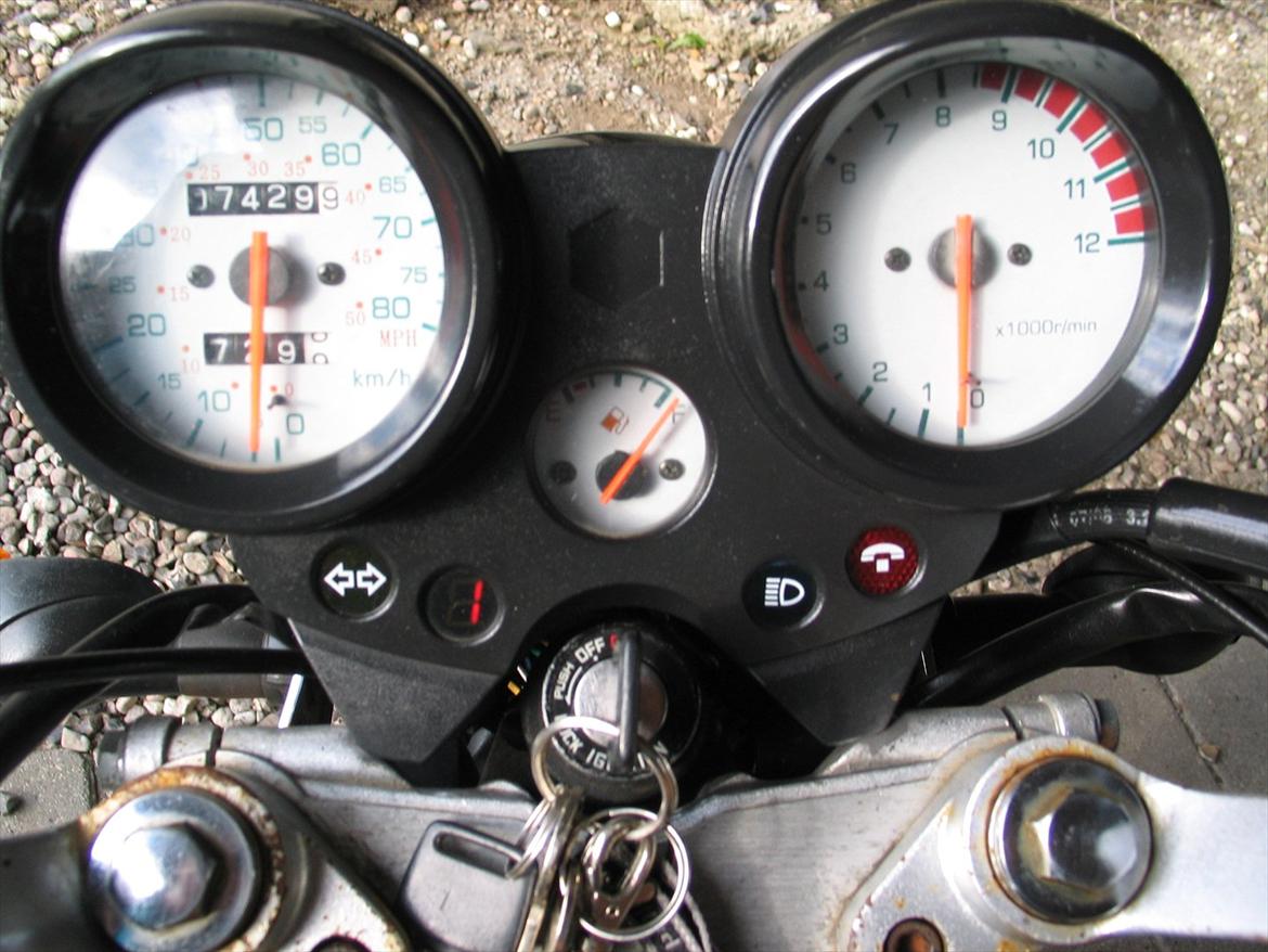 Yamasaki YM50-8B billede 10