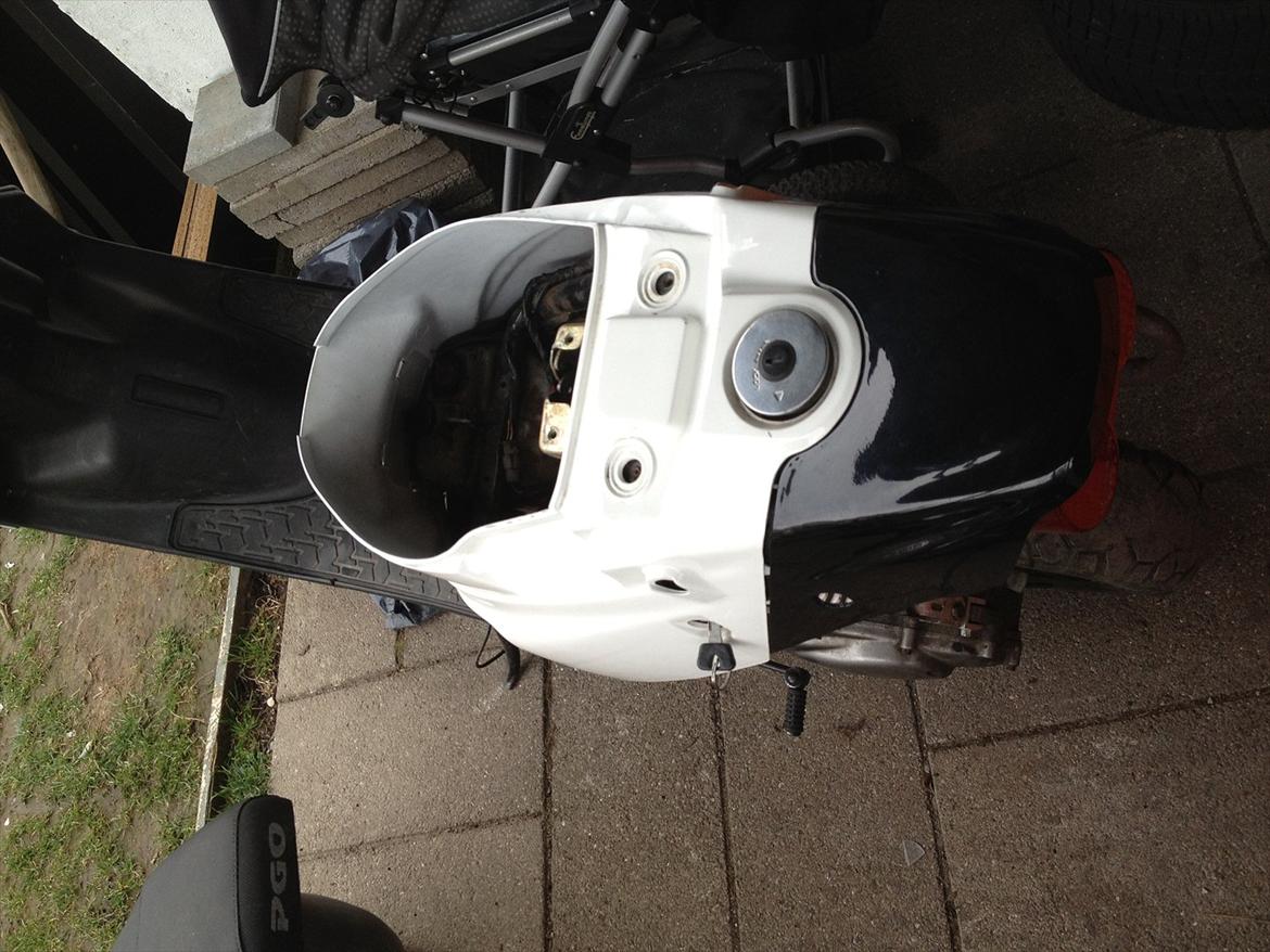 PGO Hot 50 - Den har lidt forskelligt maling her (: 
ER ÆNDRET NU :D billede 8