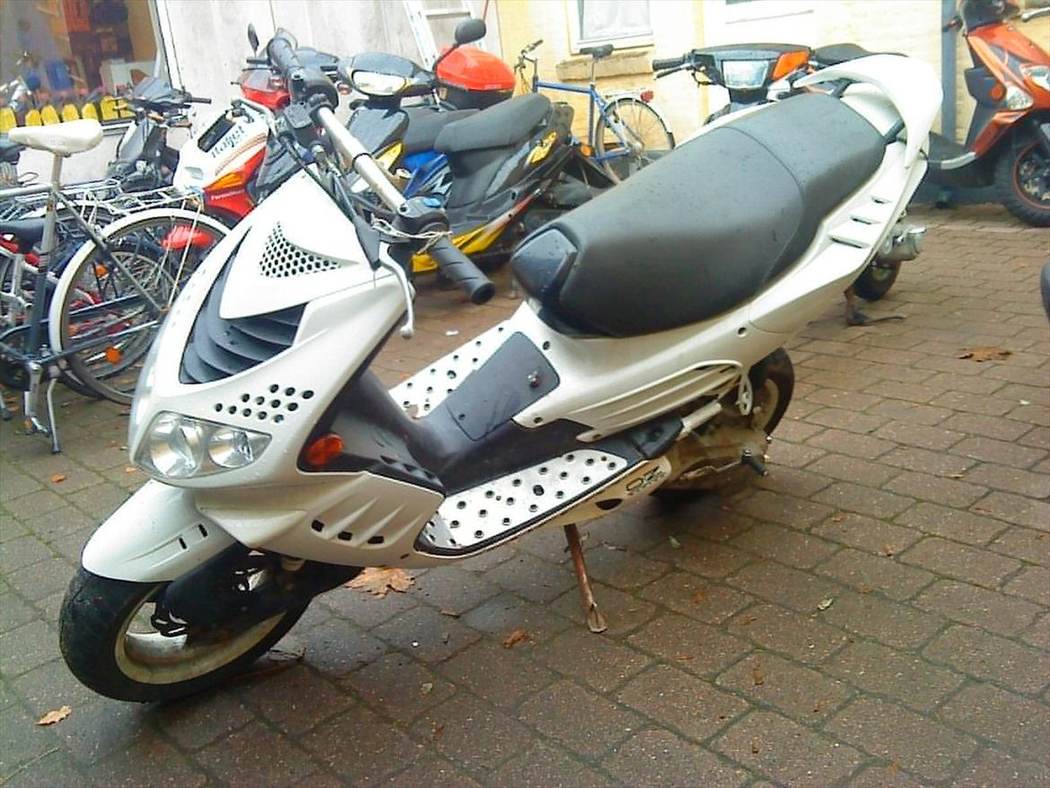 Peugeot Speedfight 2 billede 1