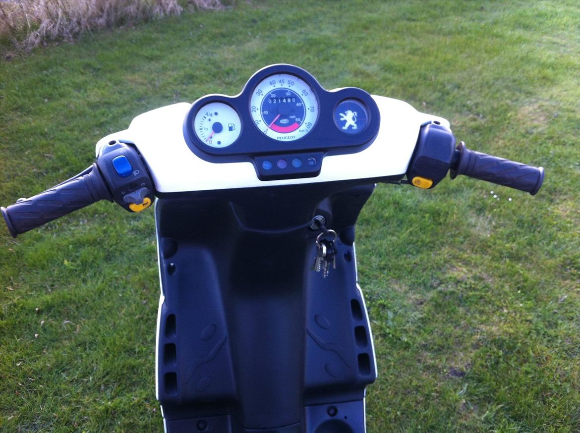 Peugeot speedfight 2 ac "Solgt" billede 3