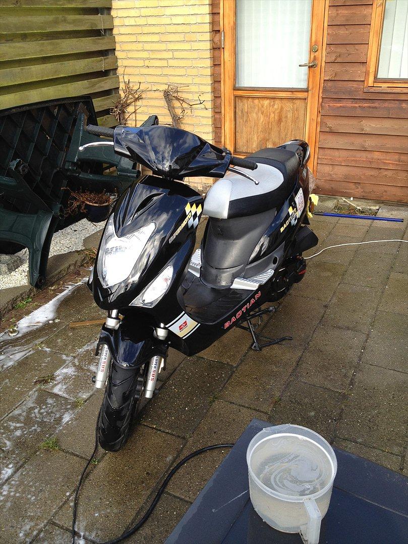 Baotian BT49QT-9 SUPERMOTO billede 1