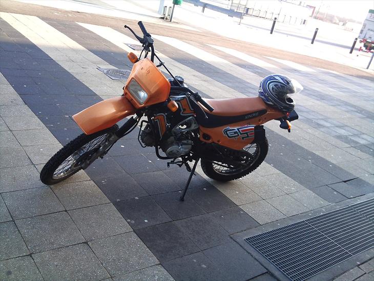 {{currentPhoto.altText}} billede {{currentPhoto.number}}