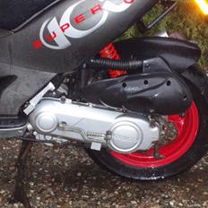 Kymco super 9 ( tideliger hverdags maskine)