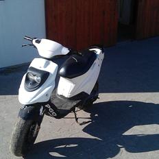 PGO HOT 50 (Lady!) Parmakit!