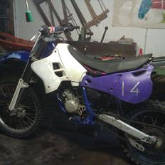 Yamaha YZ 125 [Tidl. scooter]