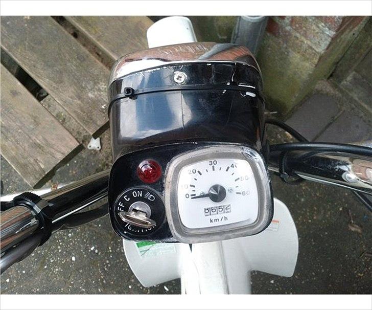 Suzuki fz 50 - oppe fra billede 7