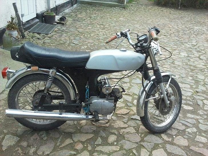 Yamaha 4 gear dx model. billede 1