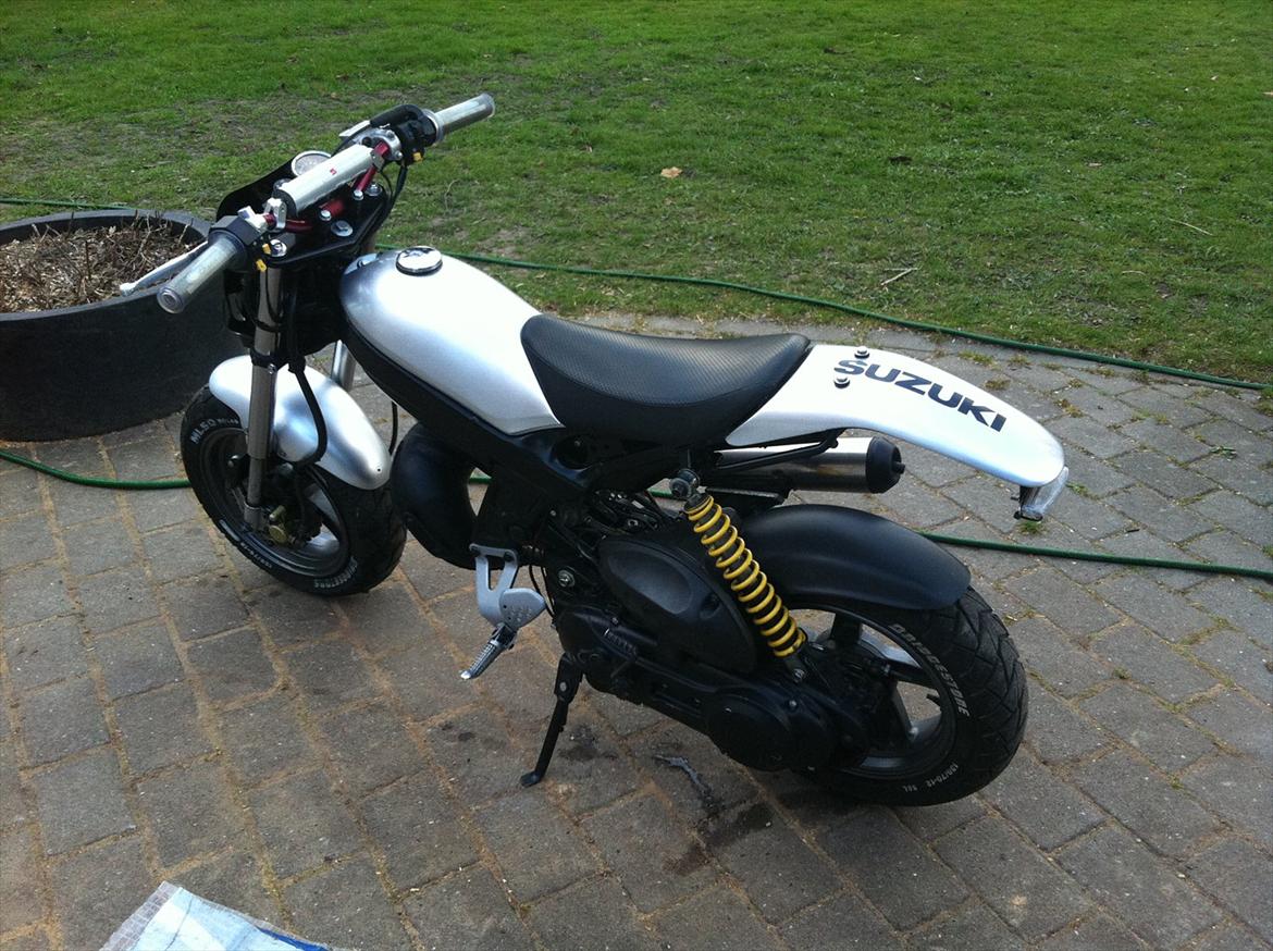 Suzuki Street Magic - Taget d. 23-04-2012 efter den lige er blevet vasket billede 10
