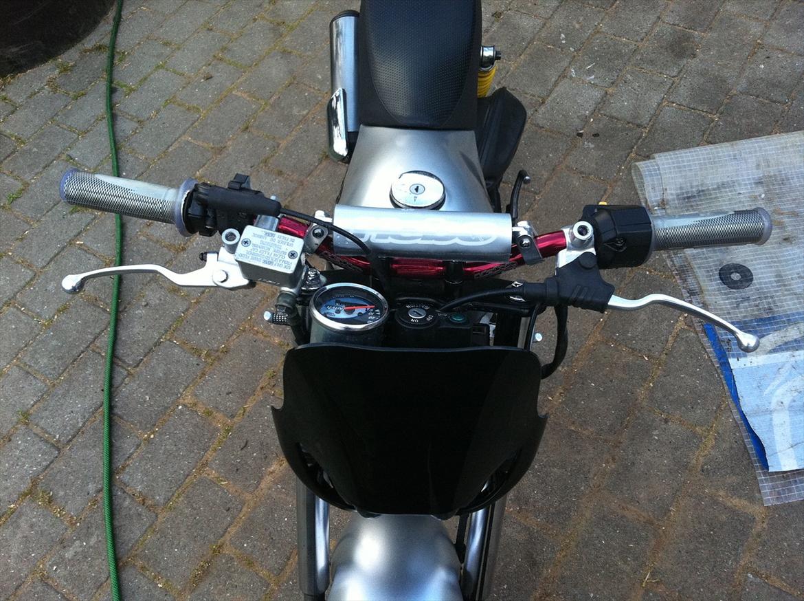 Suzuki Street Magic - Taget d. 23-04-2012 efter den lige er blevet vasket billede 12