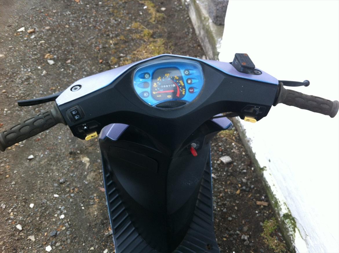 Suzuki estilete "Solgt" billede 4