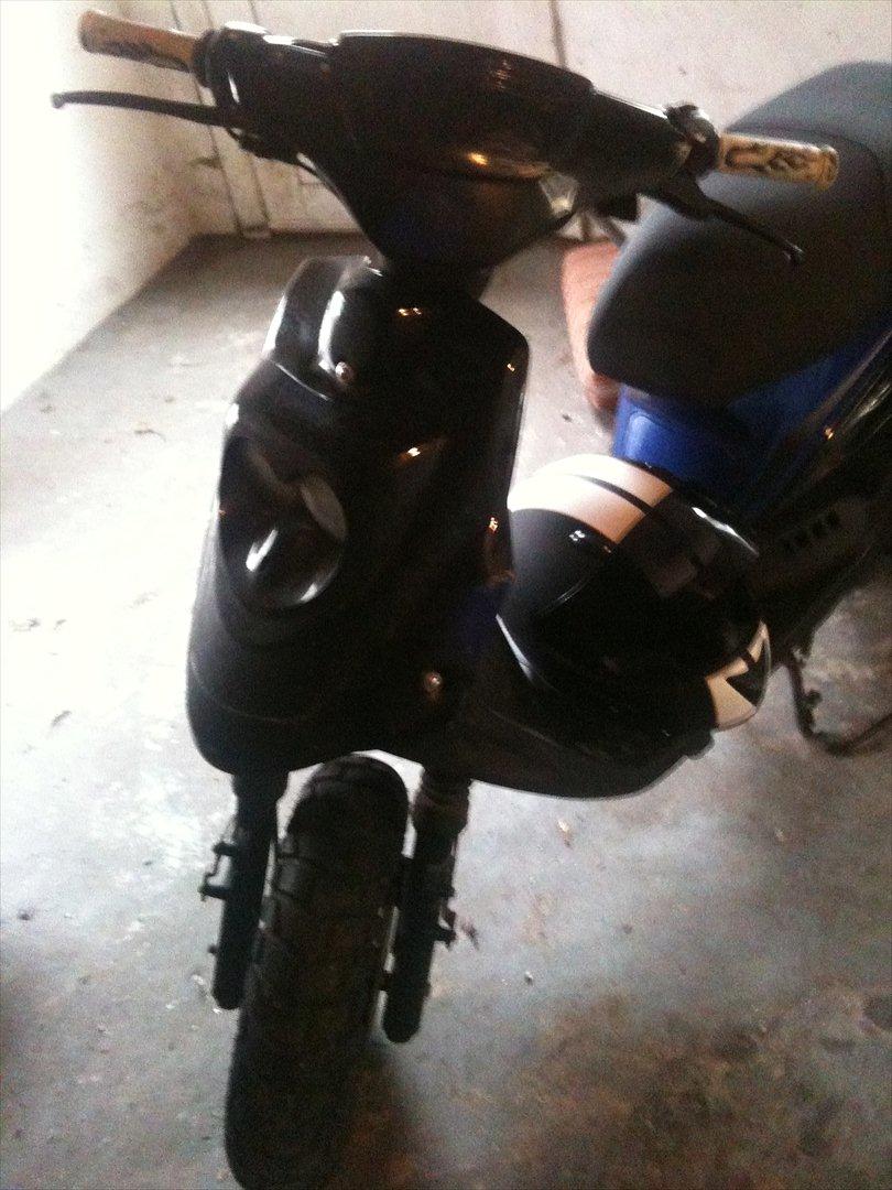 PGO hot 50 (konfiskeret) - sådan her stod den da jeg købte den :) billede 5