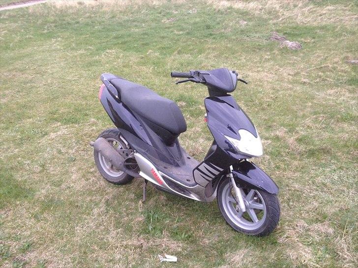 Yamaha Jog R STD ALT VIRKER billede 8