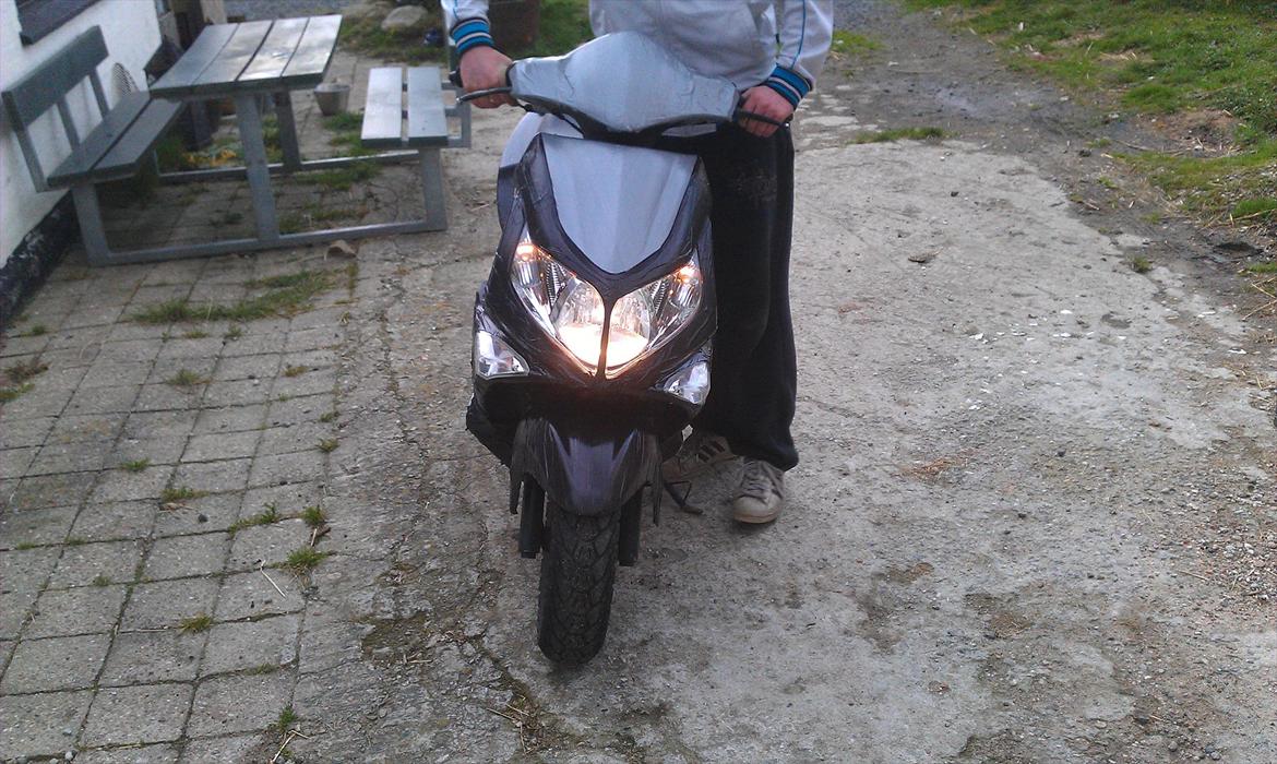 PGO Gaffa-Max (gmax) dks knallert med mest gaffa billede 2
