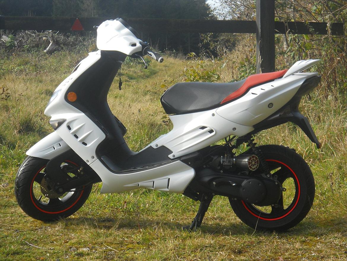 Peugeot Speedfight 2 (SOLGT) billede 10