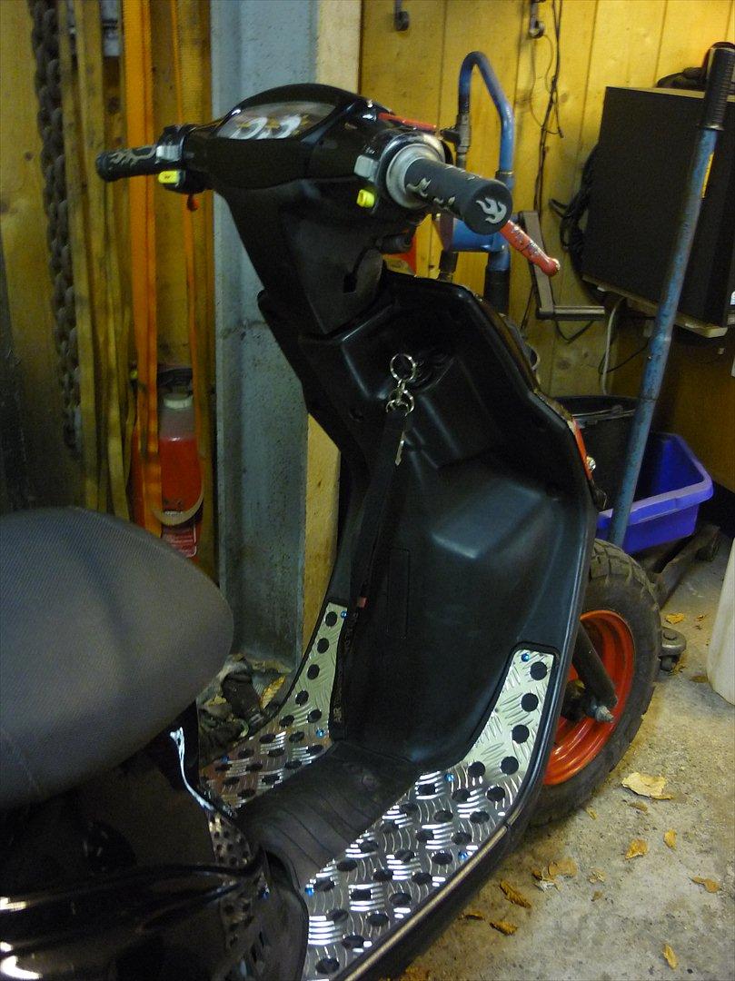 PGO Hot 50 - Inden den blev malet matt sort :) billede 8