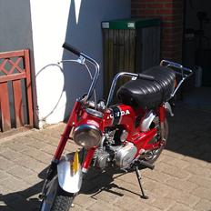 Honda dax
