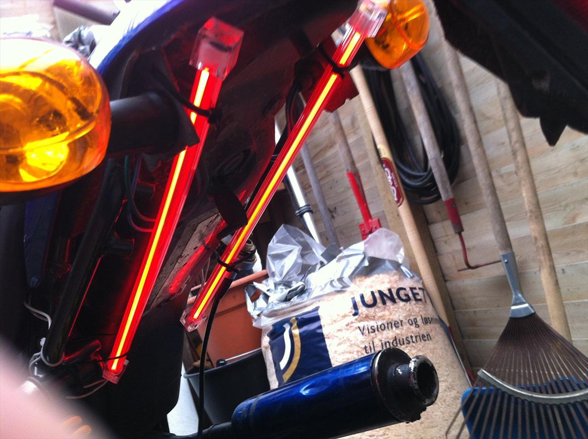 Suzuki street magic - neon lys!! billede 9