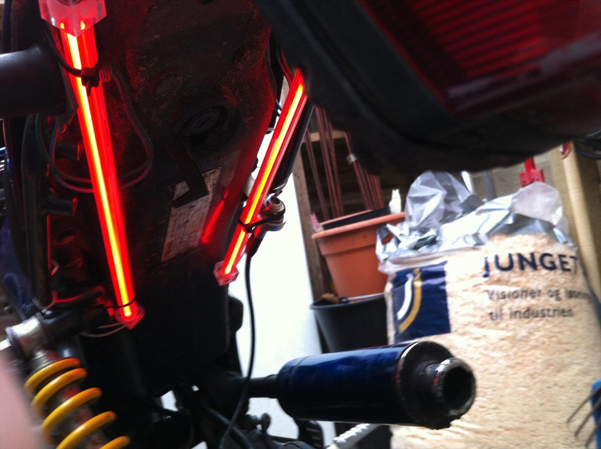 Suzuki street magic - neon lys! billede 10