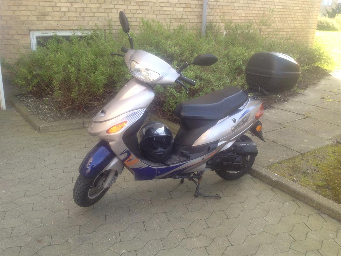 Stranger yving billede 1