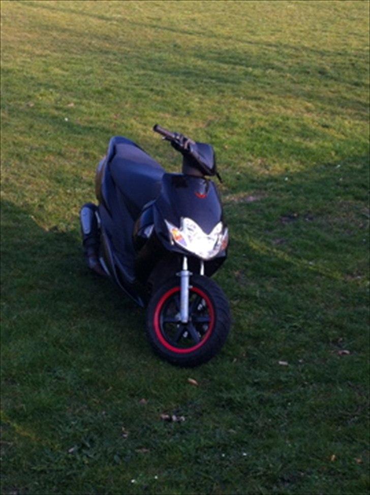 Yamaha Jog R (TILSALG eller BYTTES) billede 1