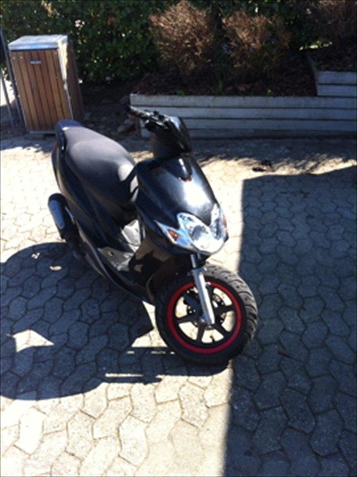 Yamaha Jog R (TILSALG eller BYTTES) billede 2