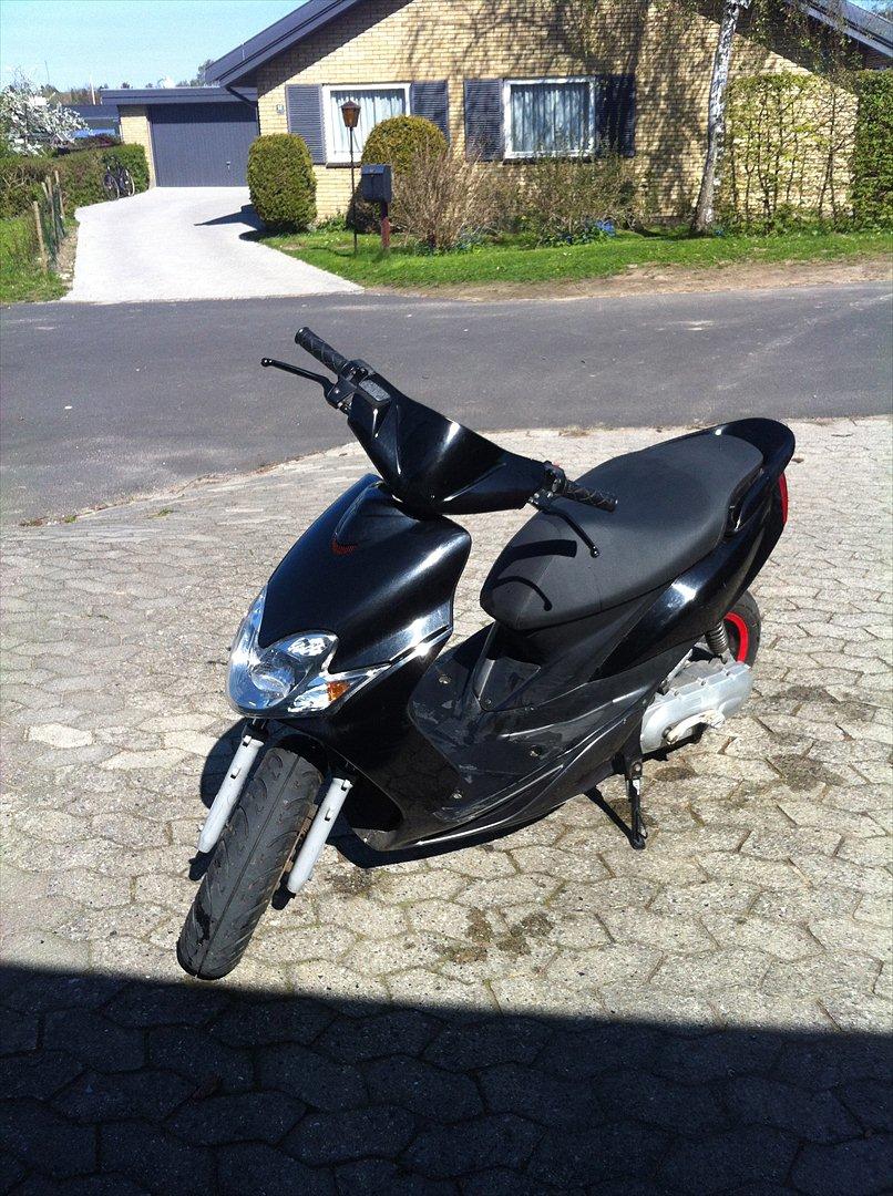 Yamaha Jog R (TILSALG eller BYTTES) billede 8