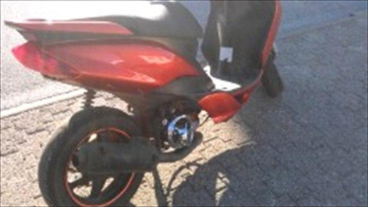 Yamaha jog r billede 8