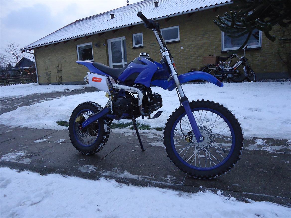 Lifan 125cc. crosser - Det er en lifan crosser 125cc med 13.2hk 17tommer for dæk 
14tommre bag dæk billede 1