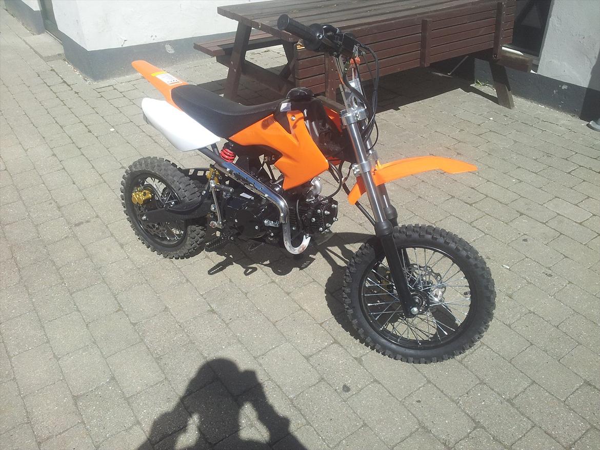 Adly dirt bike kina  billede 1