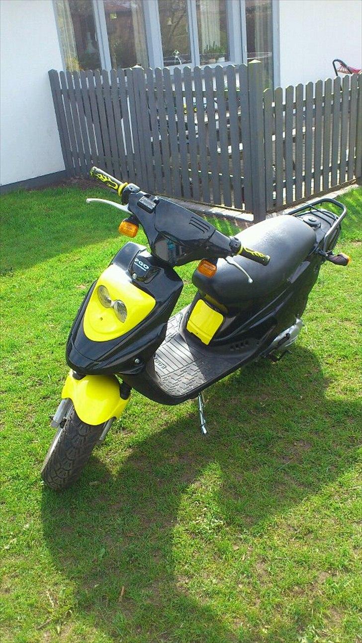 PGO Hot 50 (Brumbazz) - det færdige resultat, ihvertfald med de dele jeg fik hjem, men på et tidspunkt skal jeg igang med noget spraymaling og male et par ting :-) billede 1