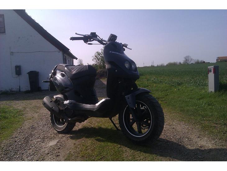 {{currentPhoto.altText}} billede {{currentPhoto.number}}