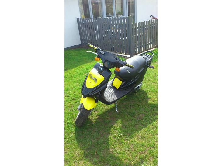 {{currentPhoto.altText}} billede {{currentPhoto.number}}