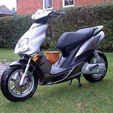 Yamaha Jog R Solgt for 8000!