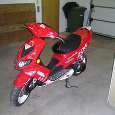 Peugeot Speedfight 206