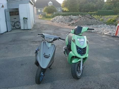 Yamaha Jog(er blevet stjålet) - min jog og min kammerats sonic.. er de ikk oss fede...? hehe billede 8