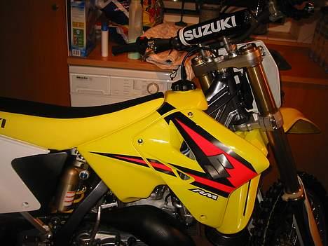 Suzuki RM 125 [SOLGT] billede 4