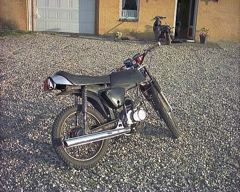 Suzuki k 50 4 gear - igen igen igen igen igen i gården..... hehe billede 8