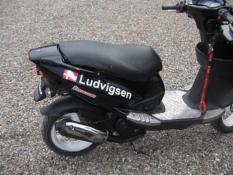 PGO Dr. Big  - solgt - Playboy kanon foran og blanke skjolde billede 2