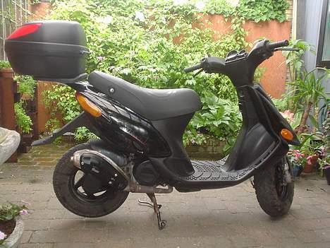 Gilera stalker solgt - efter jeg pillede klistermærkerne af (lige da jeg havde fået den) billede 2