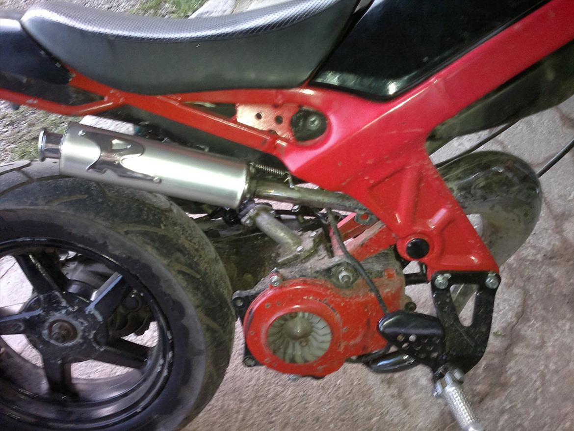 Suzuki Street magic    (SOLGT) billede 5