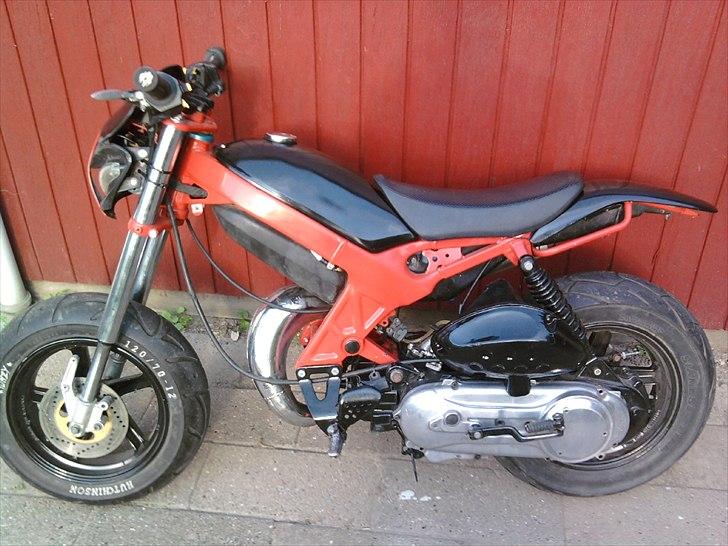 Suzuki Street magic    (SOLGT) billede 6