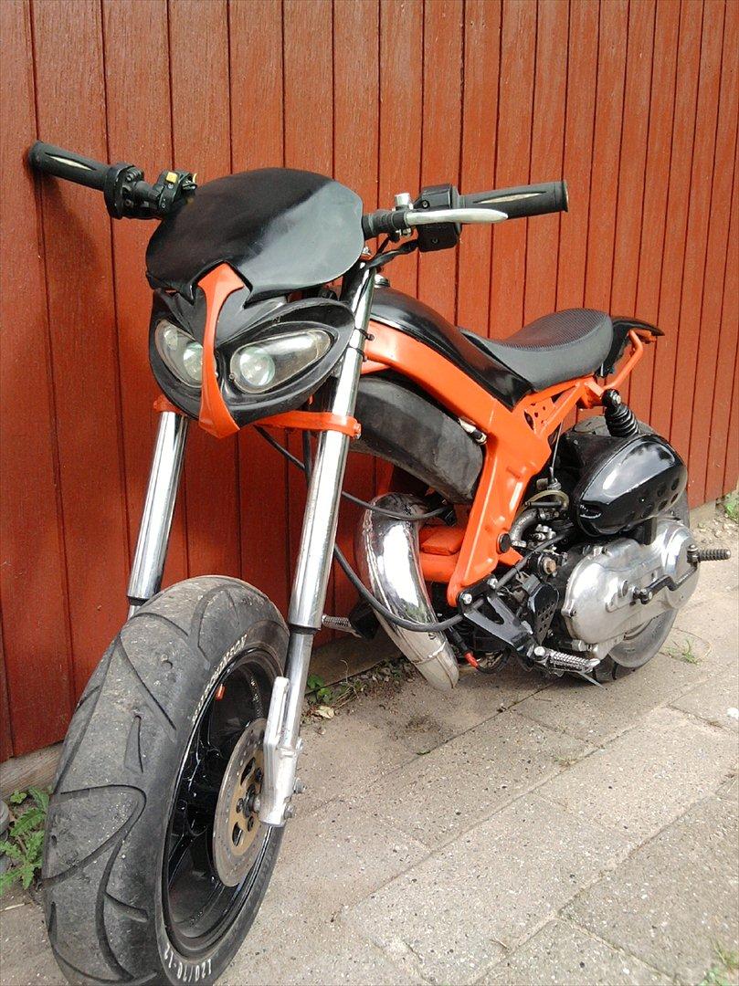 Suzuki Street magic    (SOLGT) billede 14