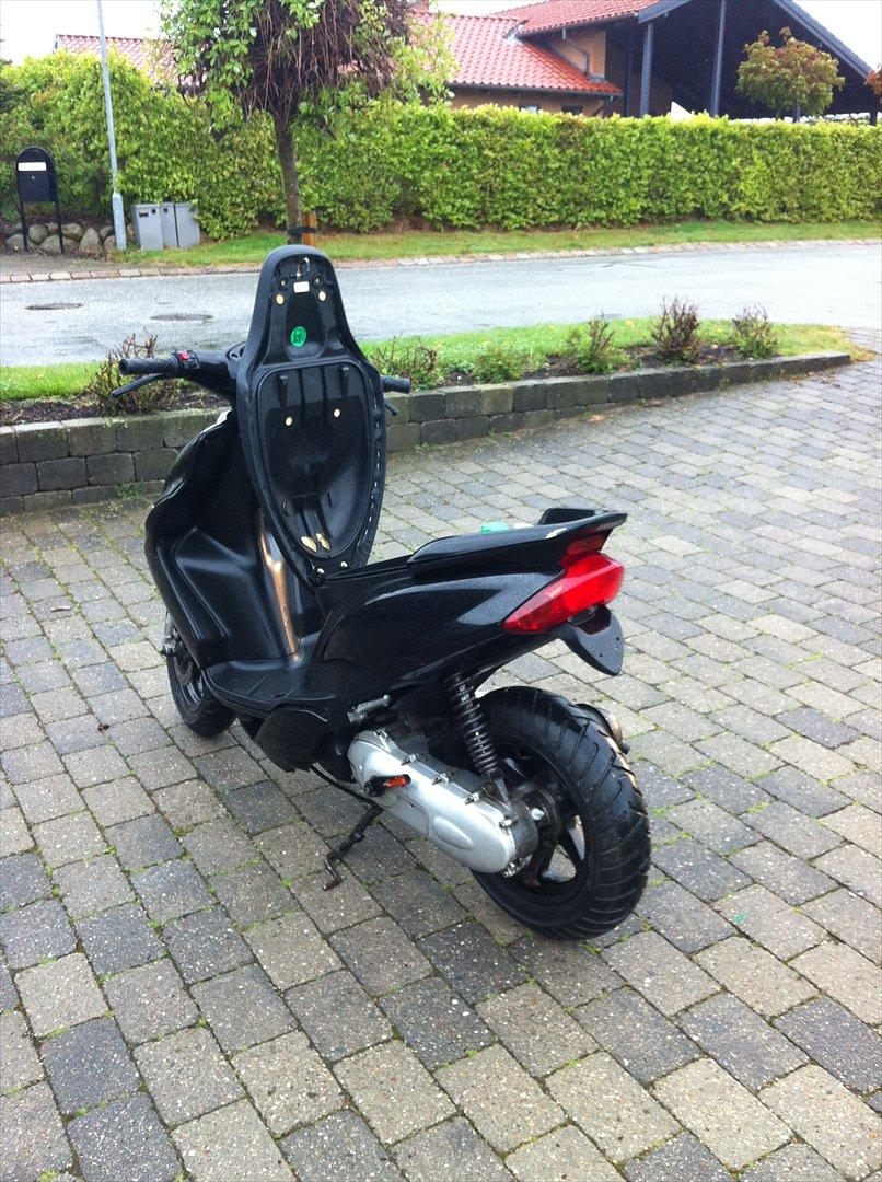 Yamaha Jog R AC SD (Kære fru. Wivian) billede 8