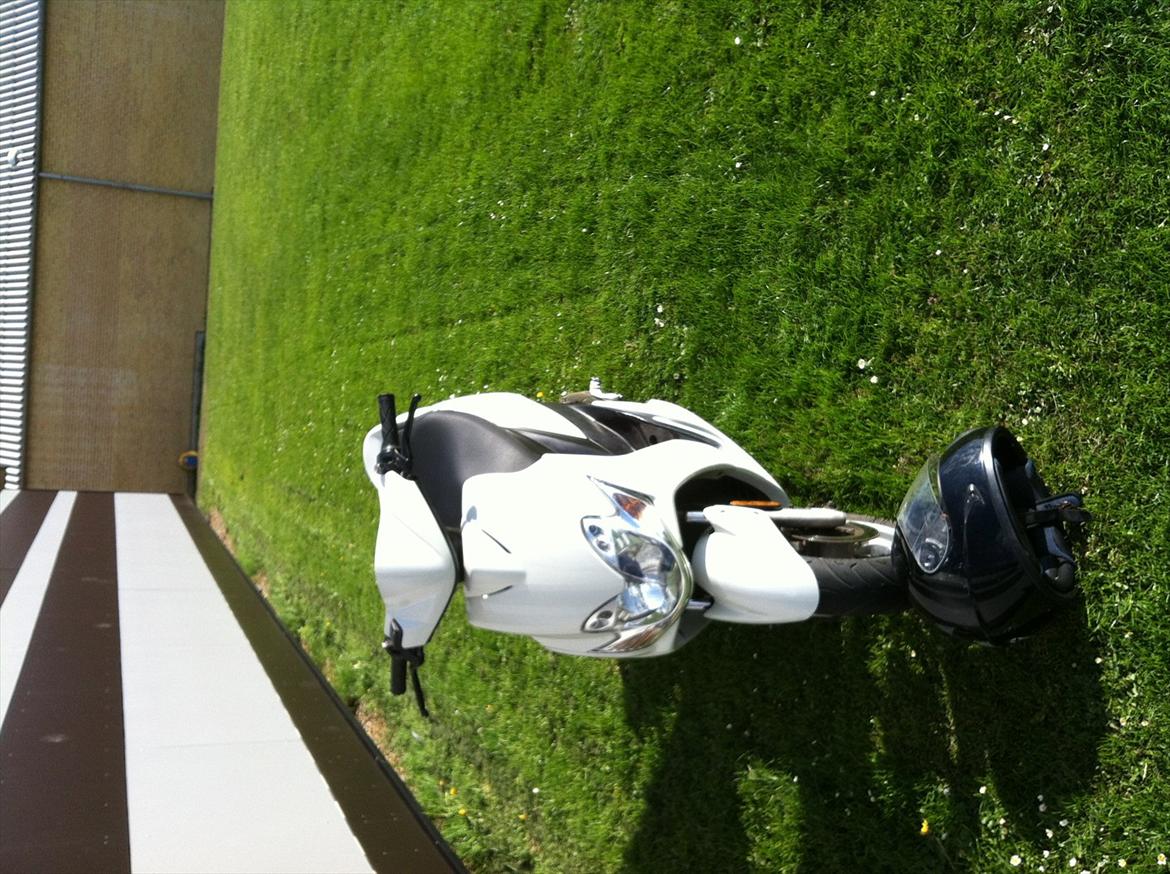 Yamaha jog r billede 2