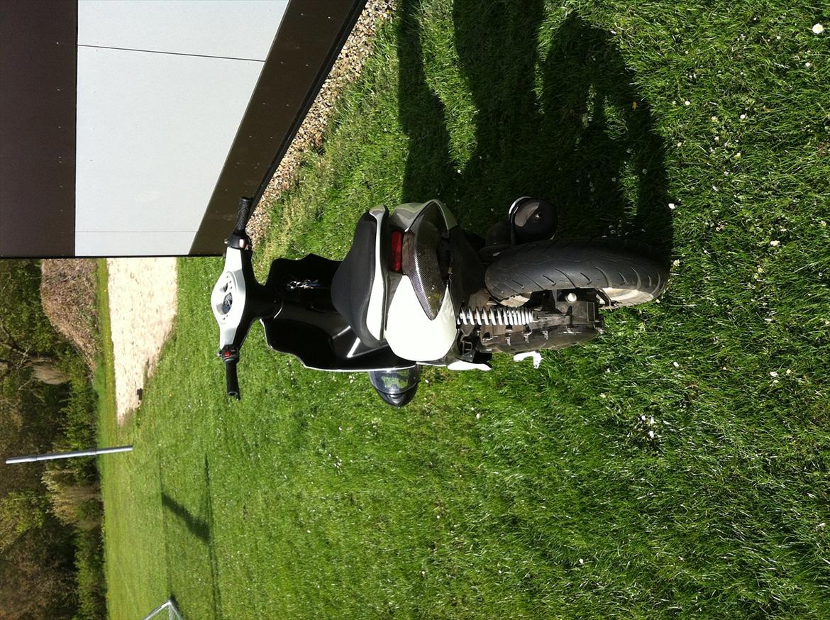 Yamaha jog r billede 3