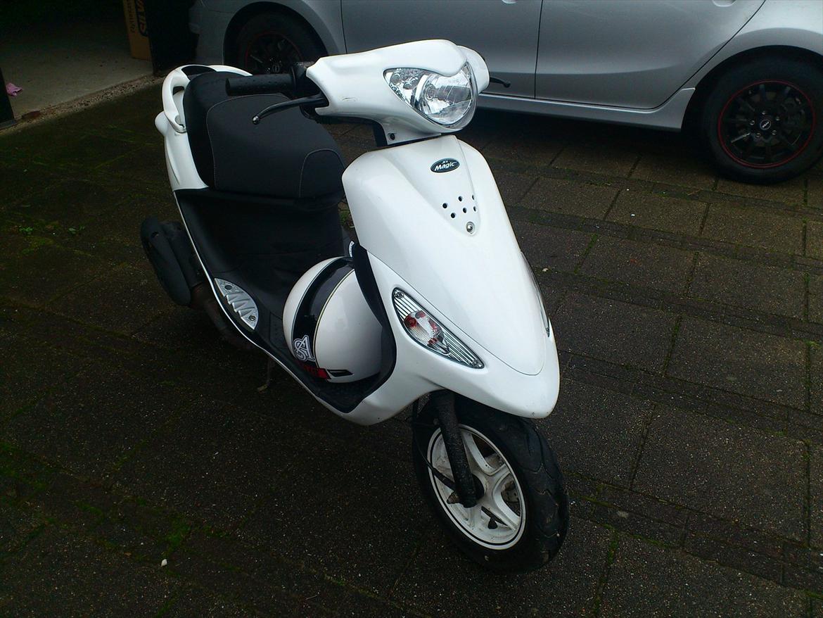 PGO White Magic - It's Magic billede 2