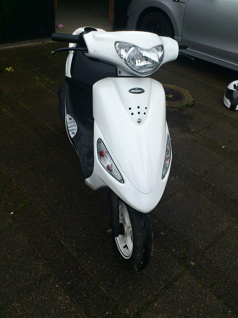 PGO White Magic - It's Magic billede 4