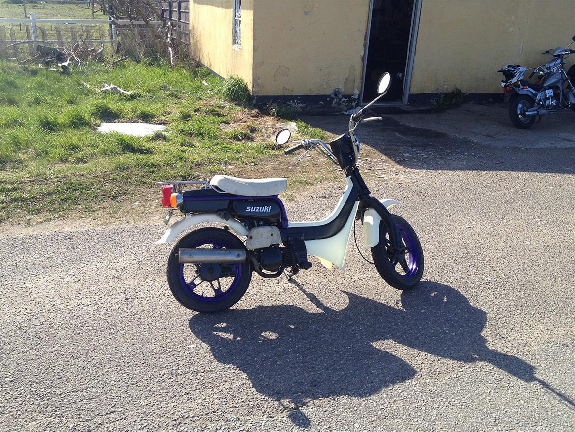 Suzuki FZ 50 billede 3